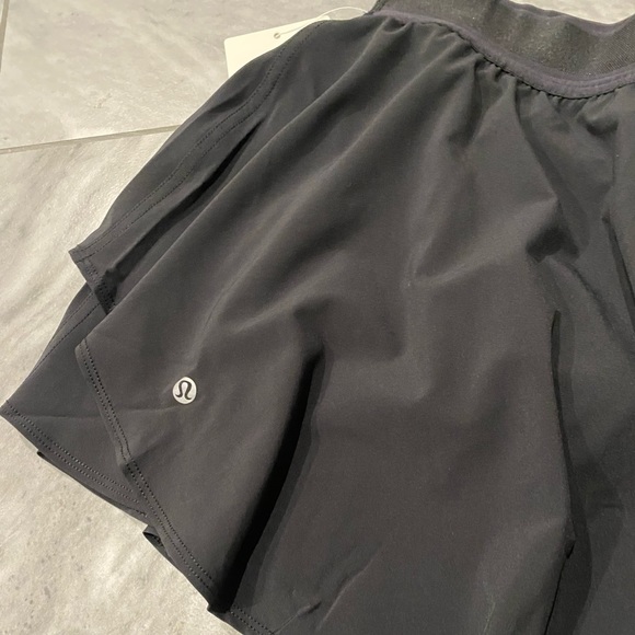 NWT LULULEMON Court Rival HR skirt, size 4 black - Picture 7 of 9
